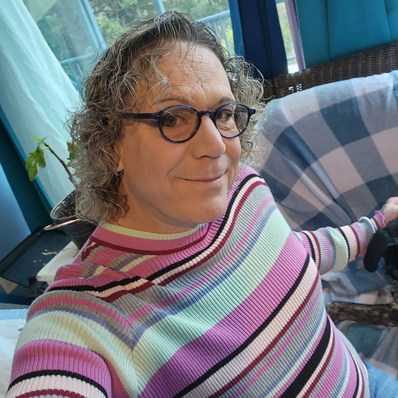 Meet your Posher, Bri ann - Picture 2 of 2